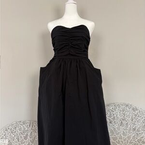Elegant Black Strapless Dress